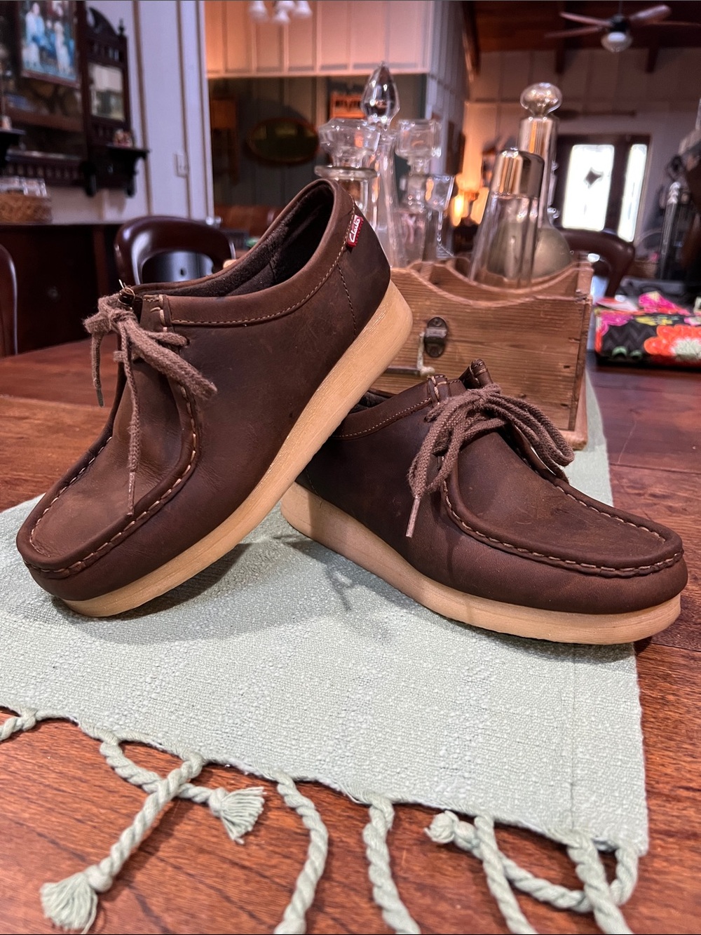 Clarks Leather Low Top Wallabees - Picture 8 of 8